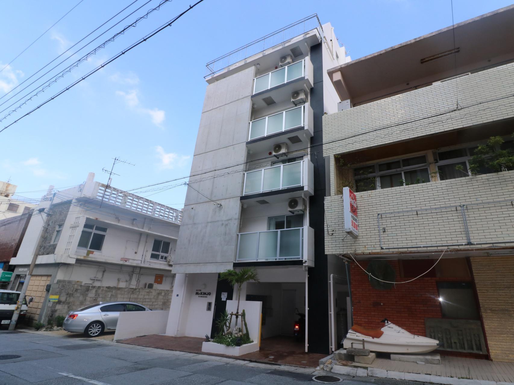那霸温库拉金城先生旅馆公寓式酒店 外观 照片