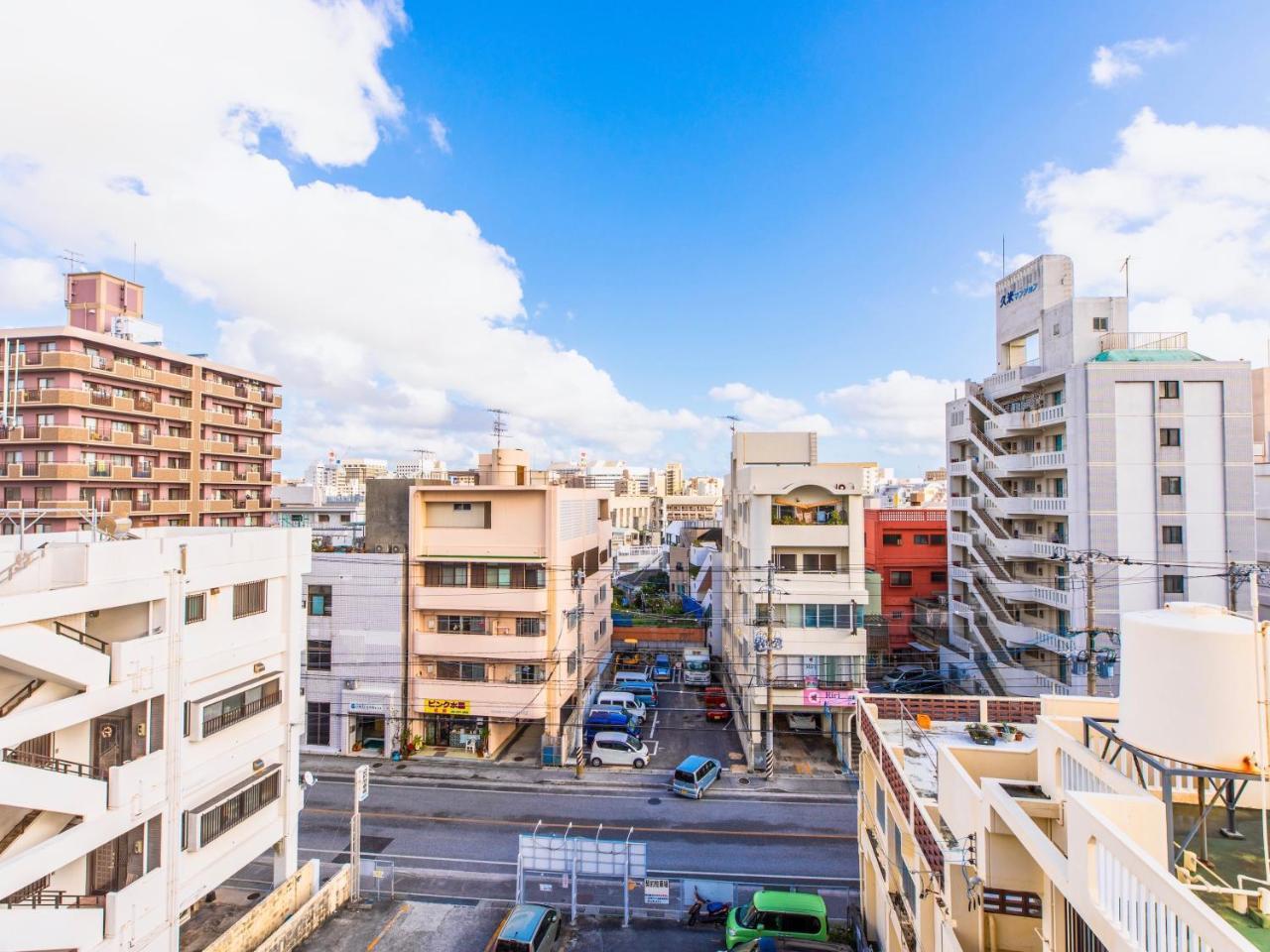 那霸温库拉金城先生旅馆公寓式酒店 外观 照片